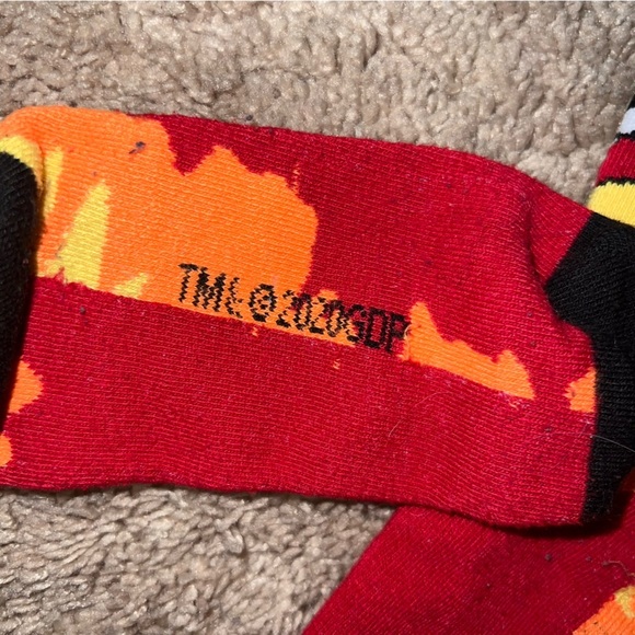 3/$25 🍄 Grateful Dead Patterned Skull Color Drip Fashion Crew Socks Unisex OSFA - Picture 4 of 6